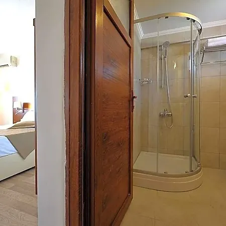 The Life Hotel 3*